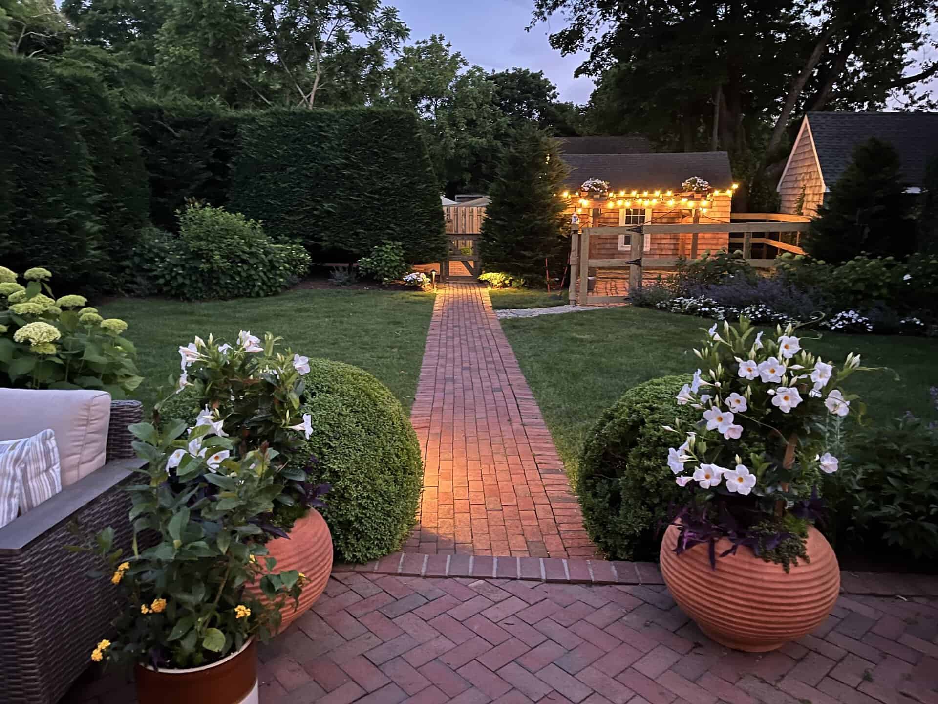 Backyard patio and walkway lighting installation